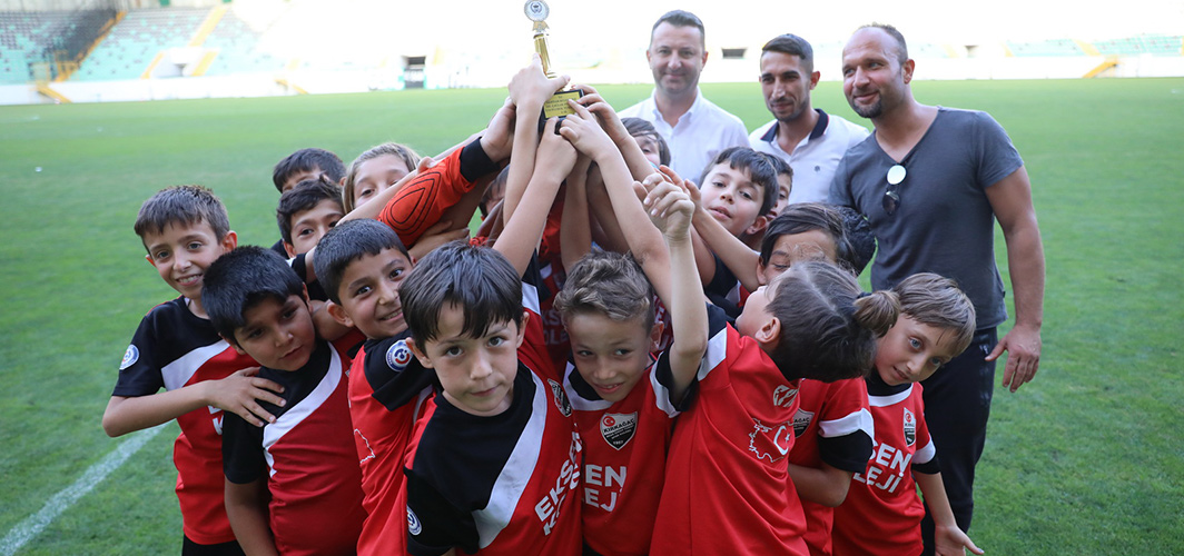 563. Çağlak Festivali 10 yaş futbol turnuvası ile son buldu